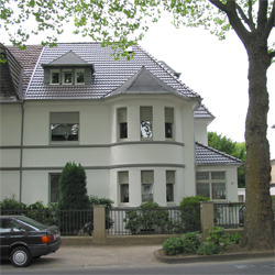 Straßenansicht nach der Sanierung