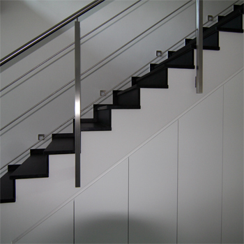 Treppendetail mit Schrankraum